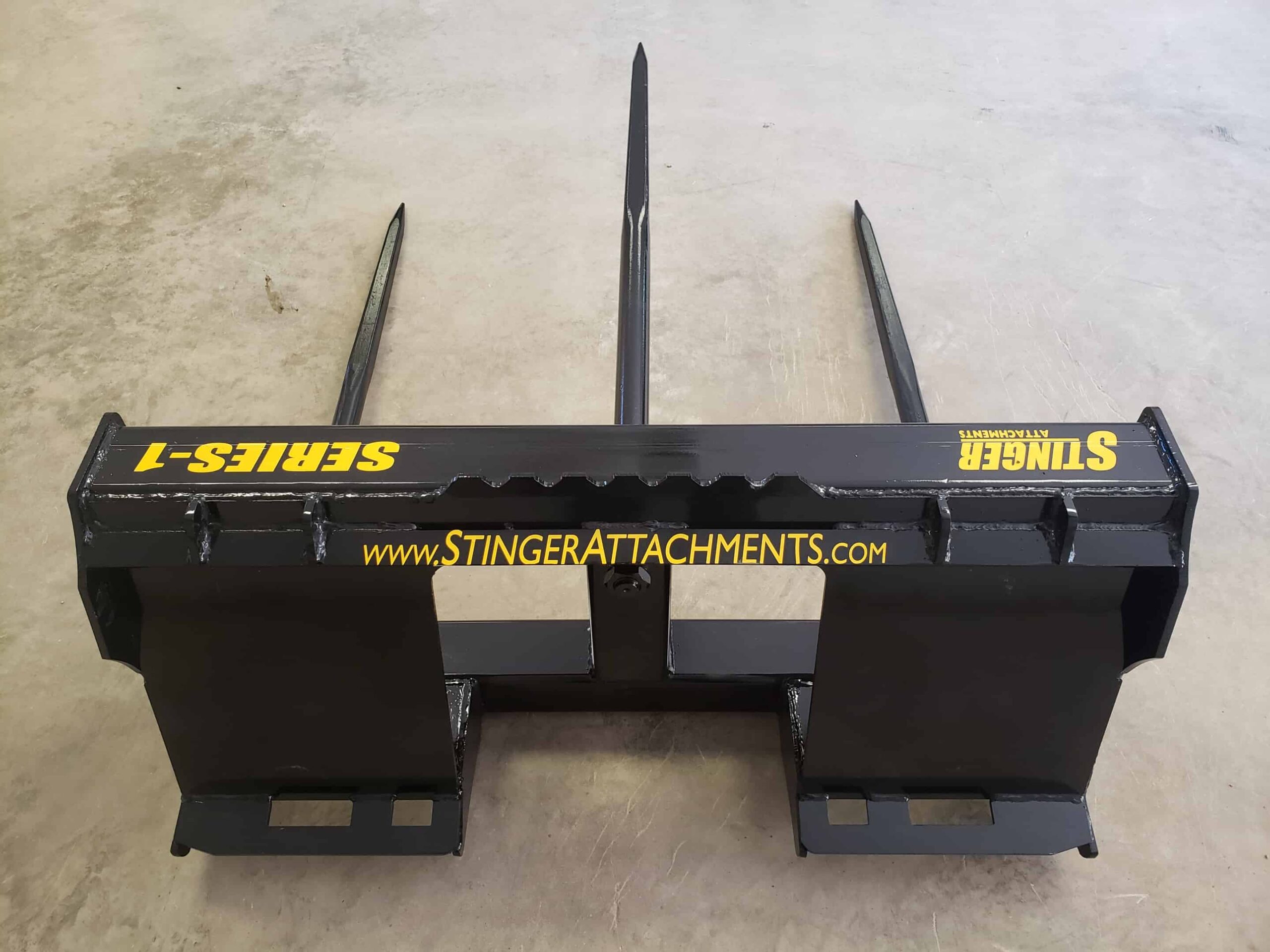  Neat Attachments Skid Steer Attachment, 49 Hay Bale