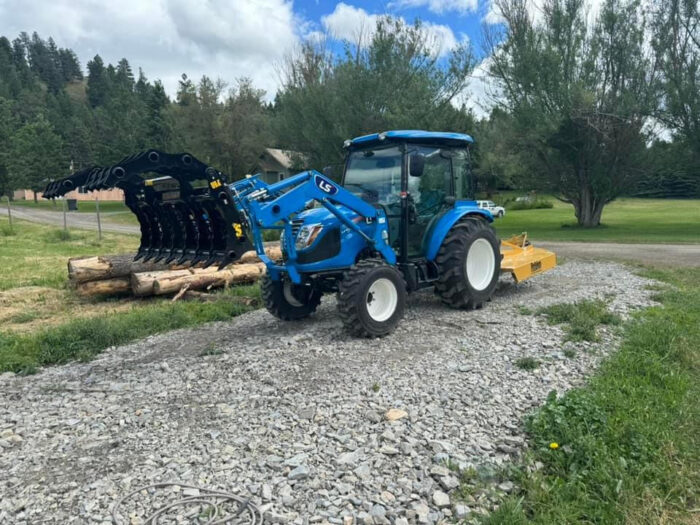 Compact Clam Grapple (CCG) from Stinger Attachments