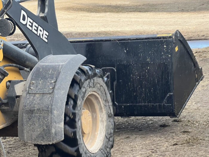 Tractor High Volume Material Bucket (MBHV-UT) - Image 13